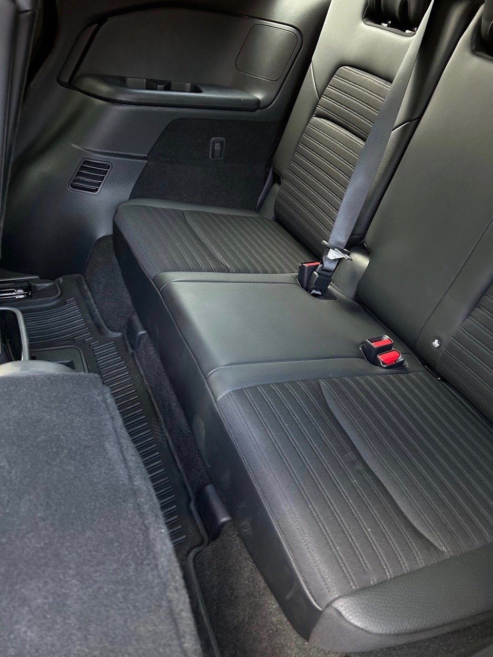 2023-Nissan-Pathfinder-Rock-Creek-Edition-2nd-row-2-carpro.