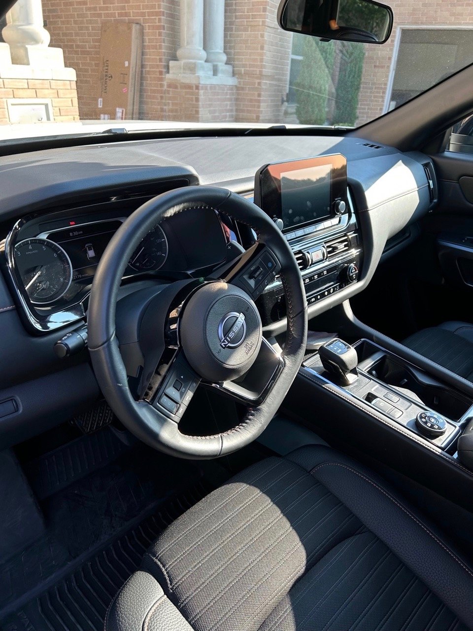 2023-Nissan-Pathfinder-Rock-Creek-Edition-driver-side-carpro.