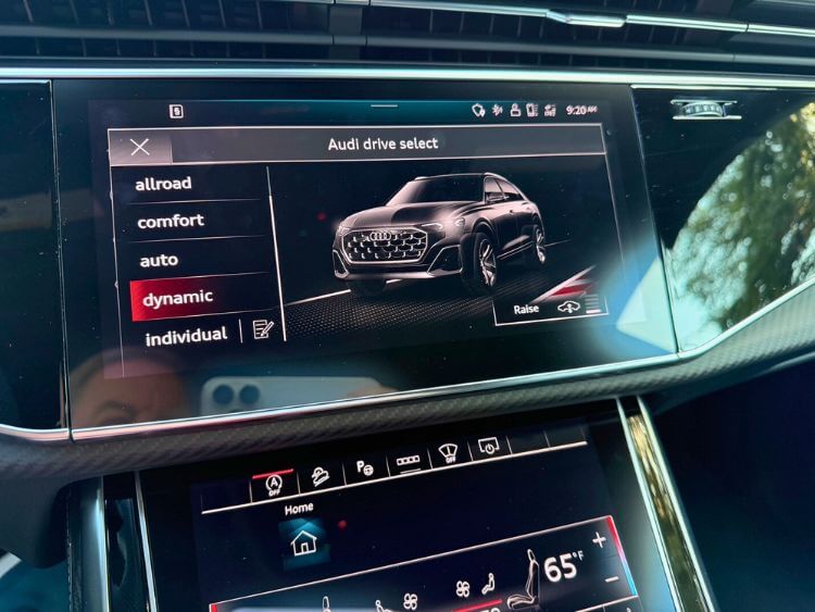 2025-Audi-SQ6-drive-modes-carpro