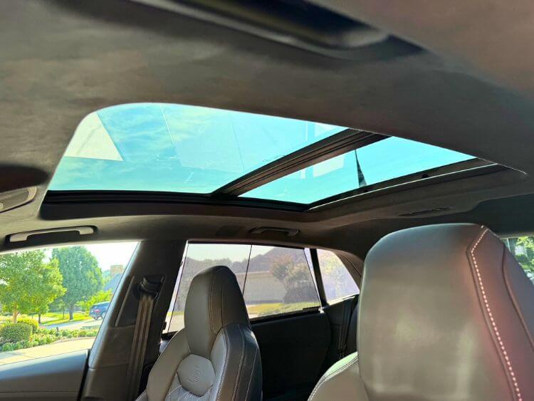 2025-Audi-SQ6-panor-roof-1--carpro