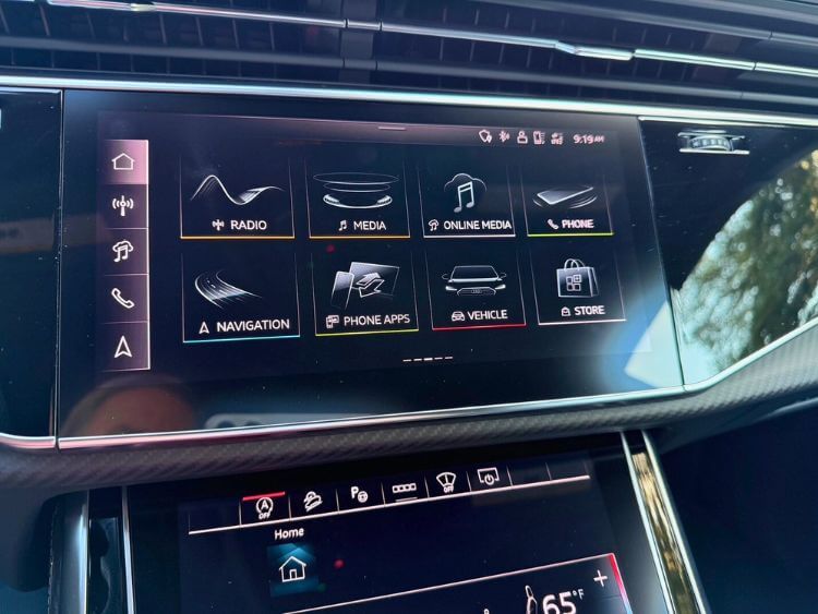 2025-Audi-SQ6-rmultimedia-02-carpro