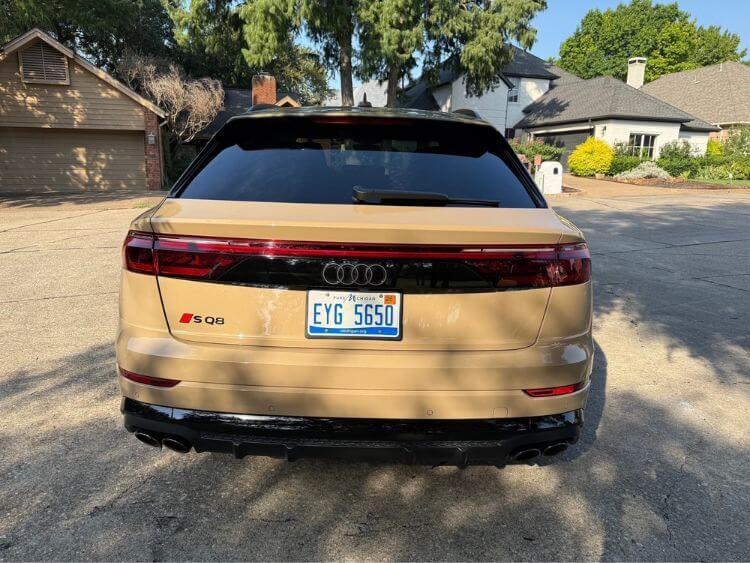 2025-audi-sq8--tail-end.jpg.