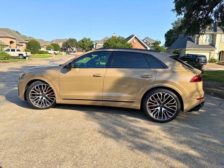 2025-audi-sq8-profile2-cargo-carpro-jpg