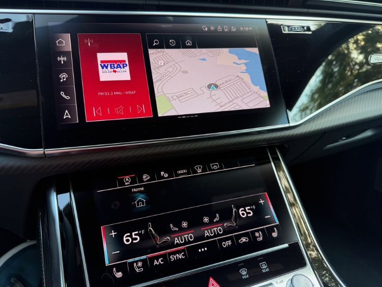 2025-audisq8-nav-wbap-carpro