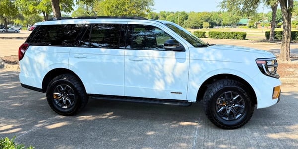 2025-ford-explorer-feature