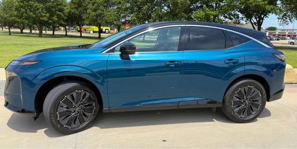 2025-Nissan-Murano-PlatinuM-profile-2-carpro