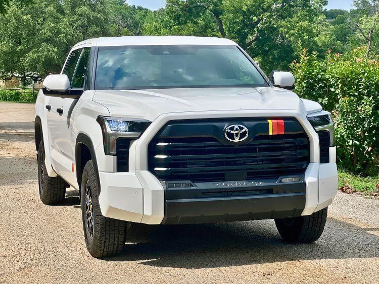 2025-toyota-tundra-trd-rally-grille-01-carpro