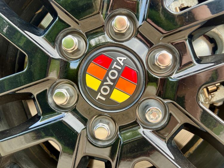 2025-toyota-tundra-trd-rally-tri-color-cap-carpro